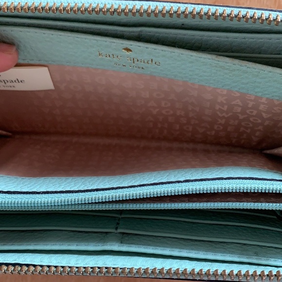 Kate Spade wallet ♠️ - Picture 4 of 4